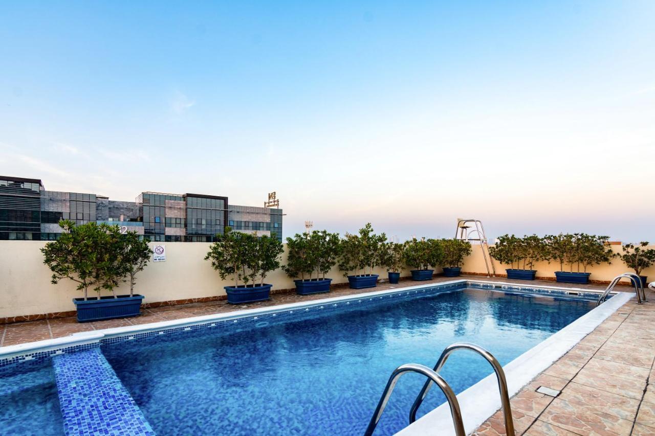 Icon Hotel Apartments Dubai Bagian luar foto